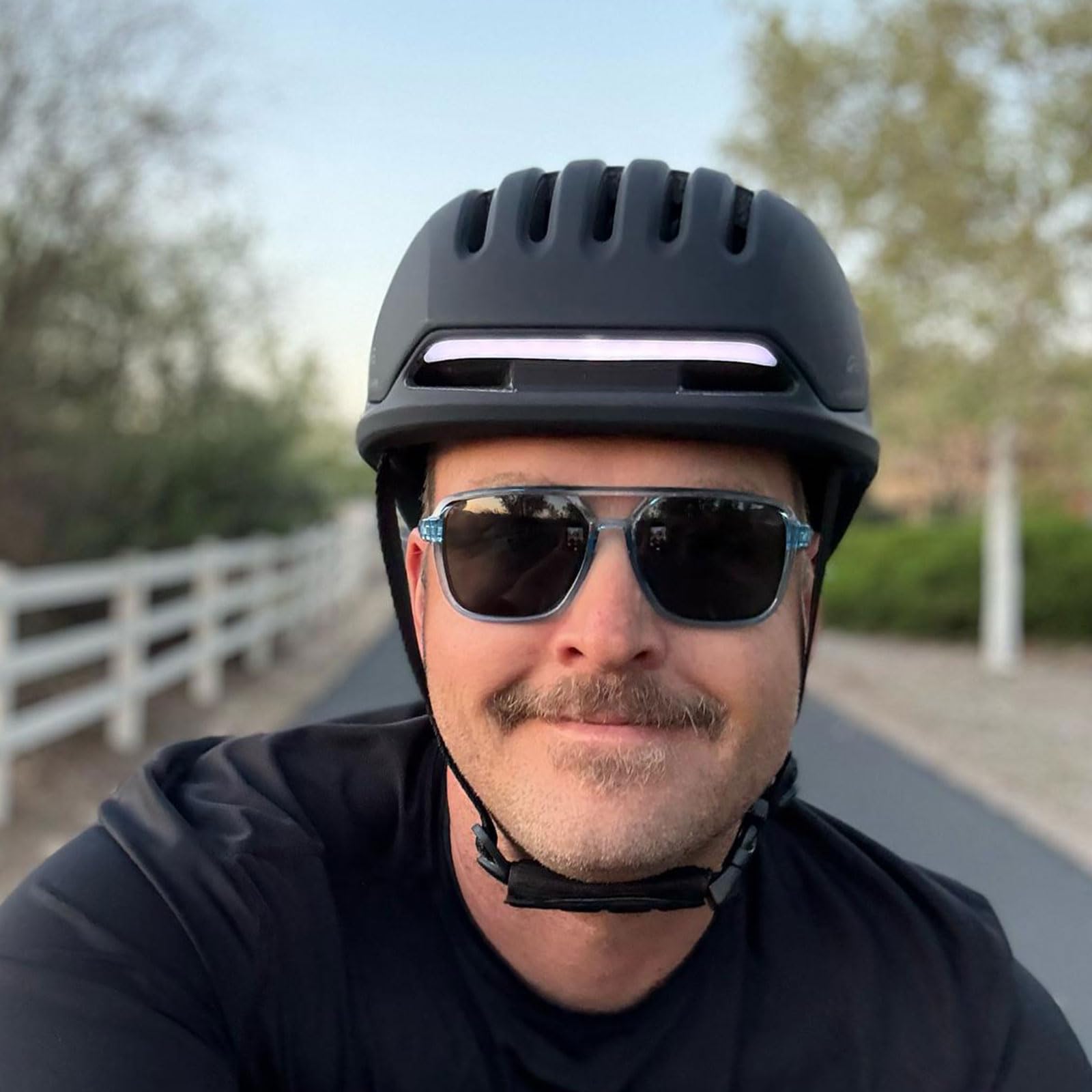 ASIEVIE Bike Helmet with Bluetooth, Smart Bike Helmet for Adults Men Women with Built-in Speakers, Auto Brake Blinker, Front and Rear LED Turn Signals Remote Control, Smart Cycling Helmet.(Black, M/L)